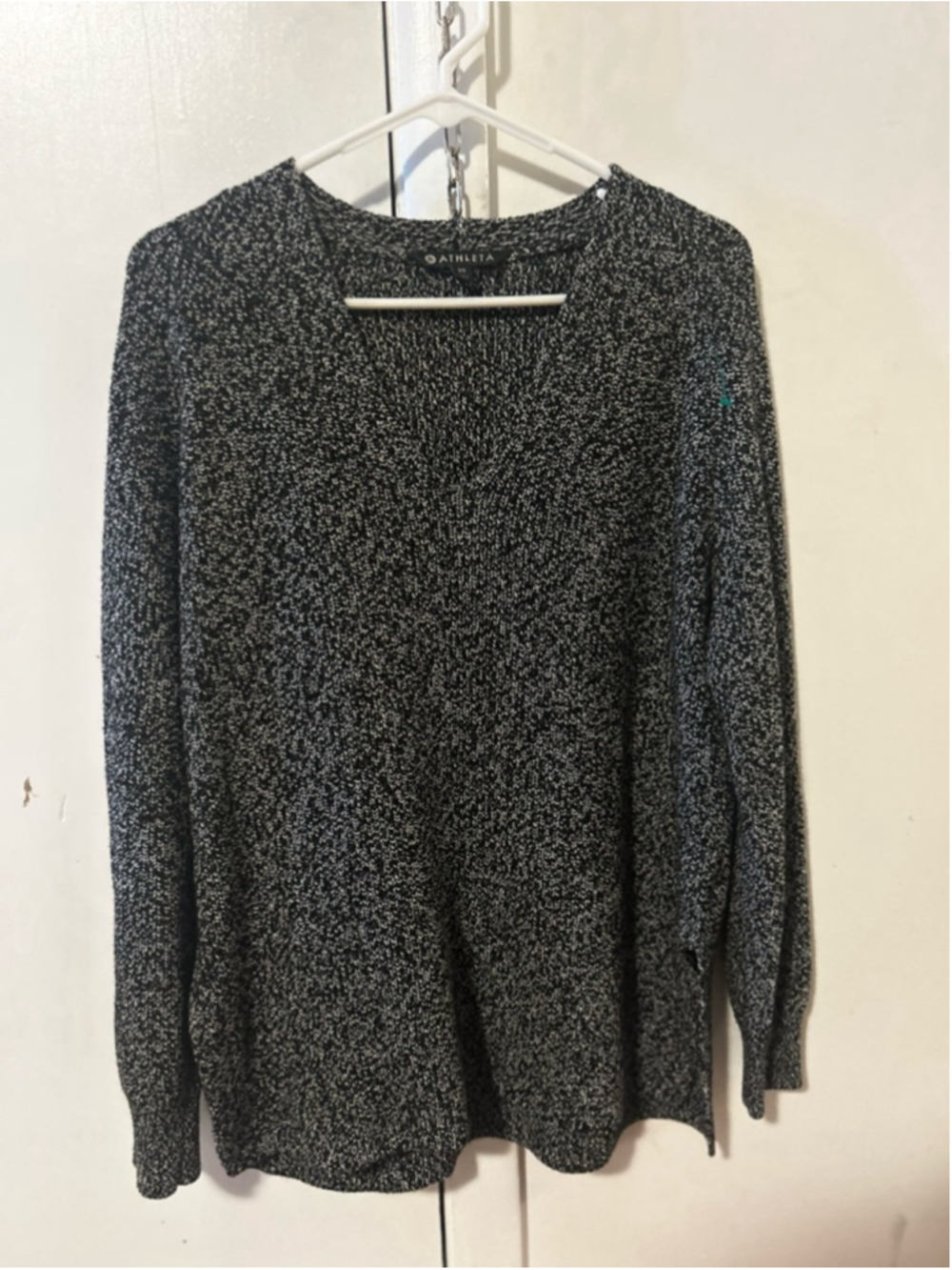 Athleta Marled Black & White V-Neck Pullover Sweater
#21